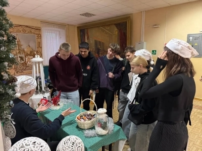 С наступающим Новым годом!