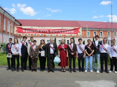 🔔23 мая в колледже прошел трогательный и долгожданный праздник — Последний звонок для выпускников