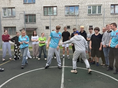 "Игры нашего двора" - добрая традиция колледжа