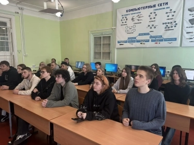 Онлайн-встреча с представителем Донецкого высшего общевойскового командного училища Онлайн-встреча с представителем Донецкого высшего общевойскового командного училища