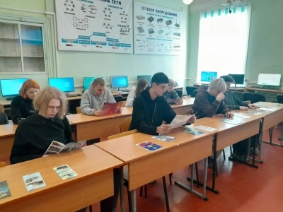 Информационные встречи с представителем военкомата и инструкторами ПОВСК Информационные встречи с представителем военкомата и инструкторами ПОВСК