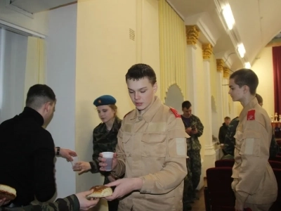 В первый день весны мы чествуем героев – бойцов легендарной 6-й роты 2-го батальона 104-го гвардейского парашютно-десантного полка 76-й гвардейской воздушно-десантной дивизии. В первый день весны мы чествуем героев – бойцов легендарной 6-й роты 2-го батальона 104-го гвардейского парашютно-десантного полка 76-й гвардейской воздушно-десантной дивизии.