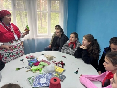 «Сохраняя родную культуру, мы сохраняем родную страну!». «Сохраняя родную культуру, мы сохраняем родную страну!».